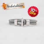 Armband mit Knebelverschluss
